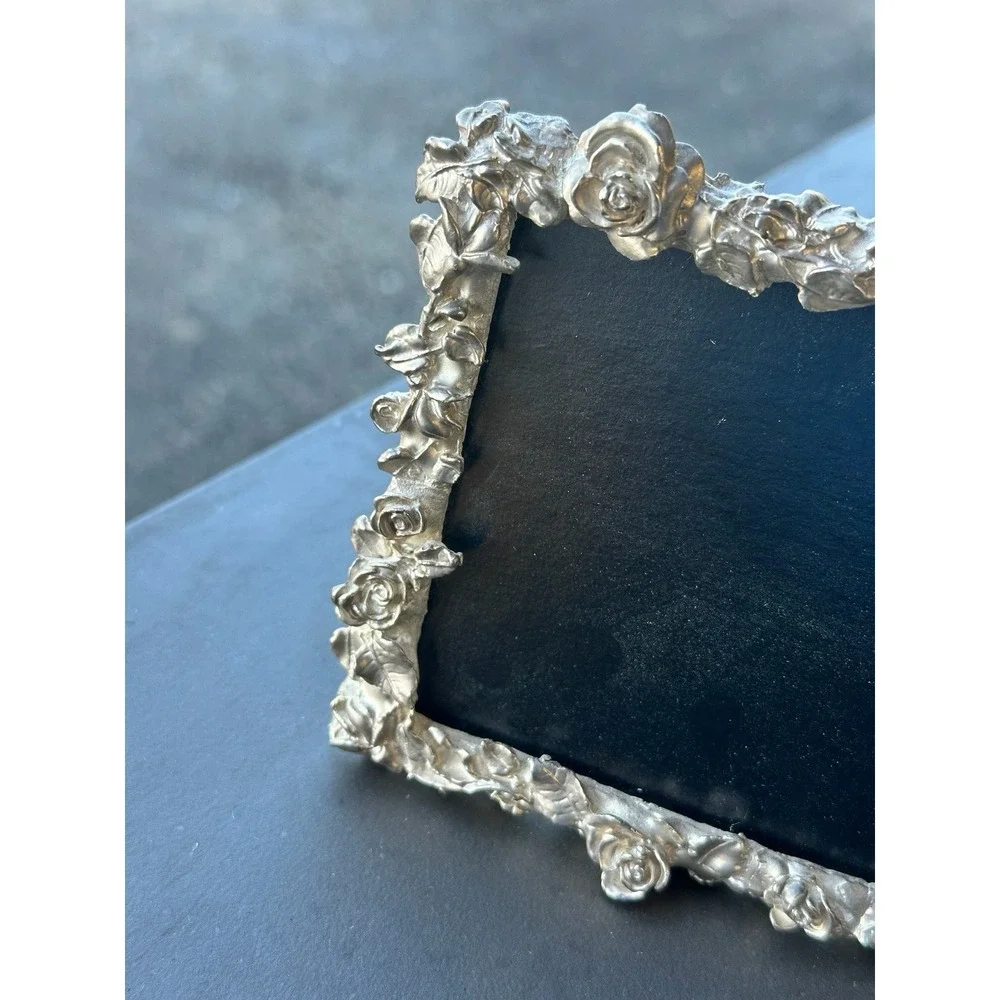 Modulus Floral Rose Metal Picture Frame 3.5x5 Vintage Made in Taiwan‎
